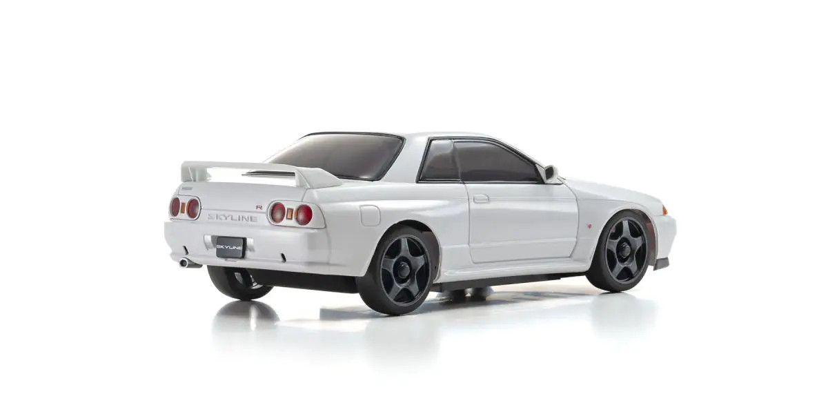 Mini-Z AWD Nissan Skyline GT-R White