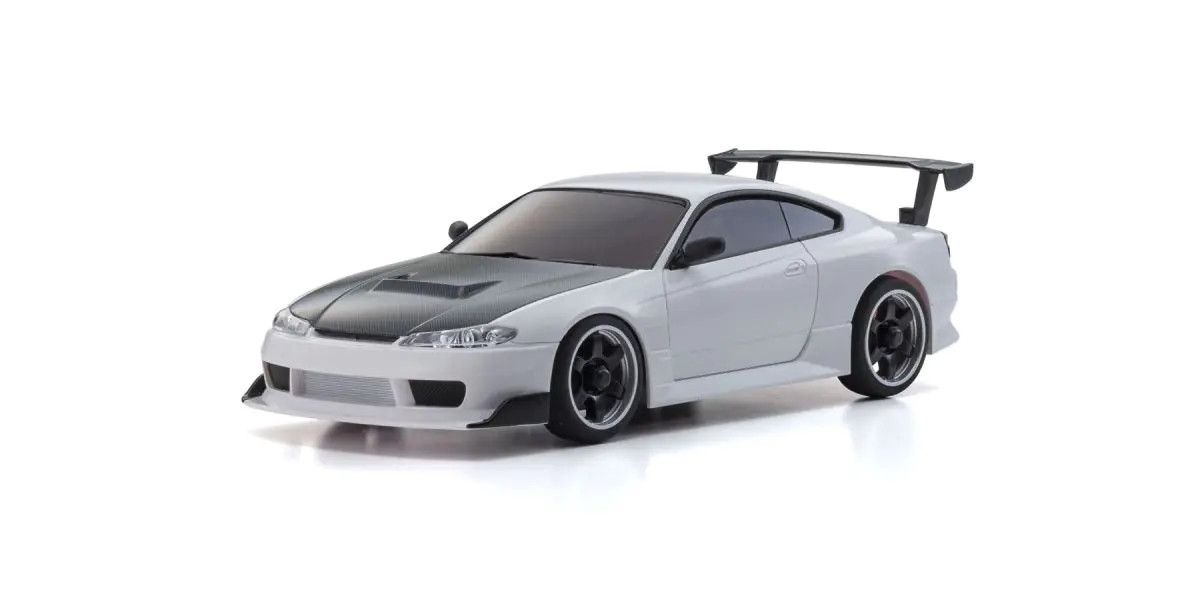 Mini-Z AWD Nissan Silvia S15 Equipped with GT Wing, White