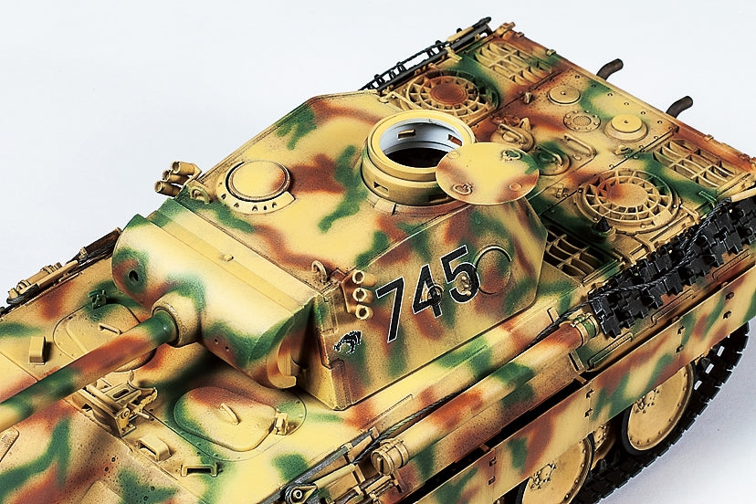 1/35 German Panther AUSF.D Plastic Model Kit